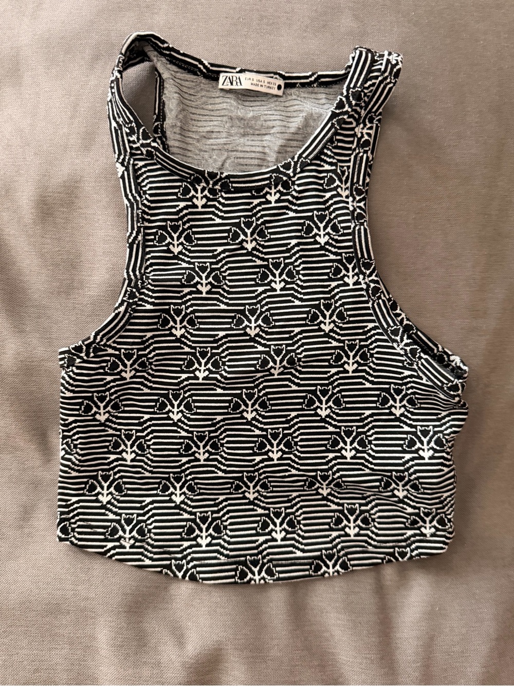 Zara Black and White Geometric Racerback Tank